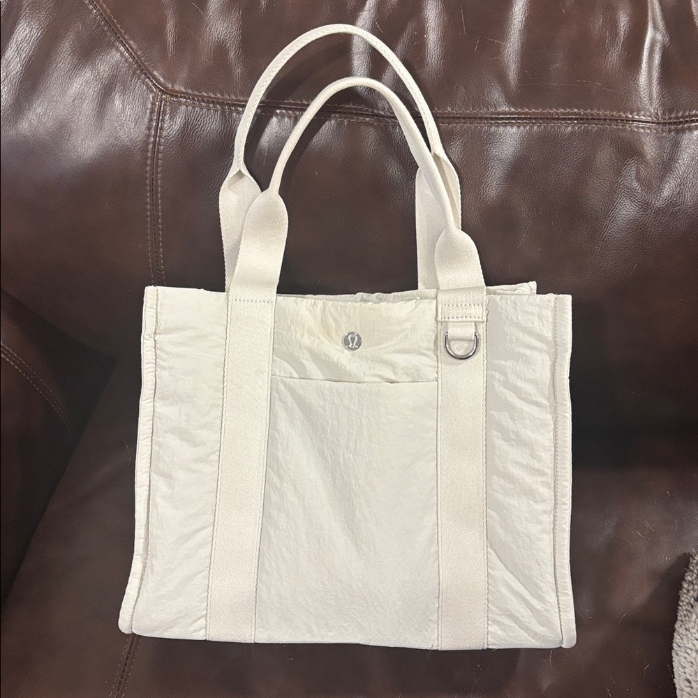Lululemon Boxy Tote 10L